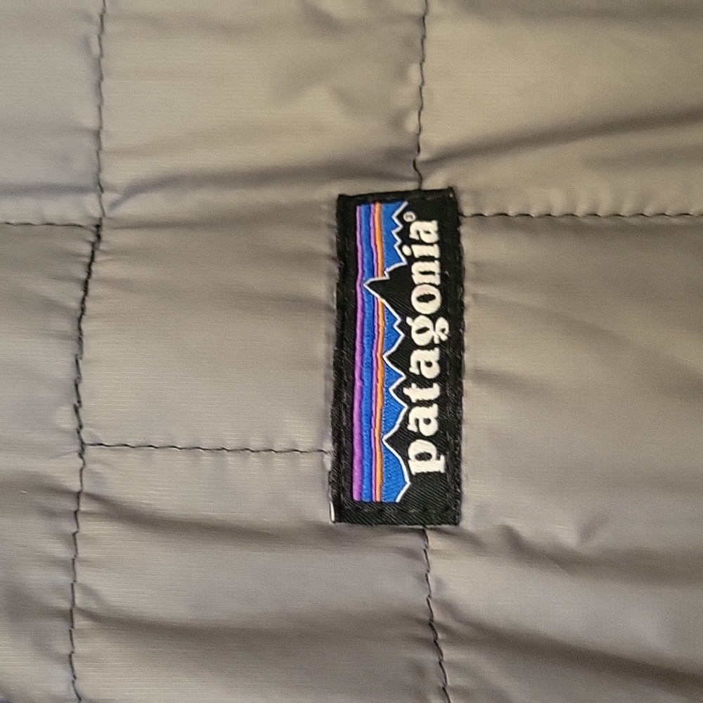 Patagonia Gray Quilted Jacket - Picture 3 of 4
